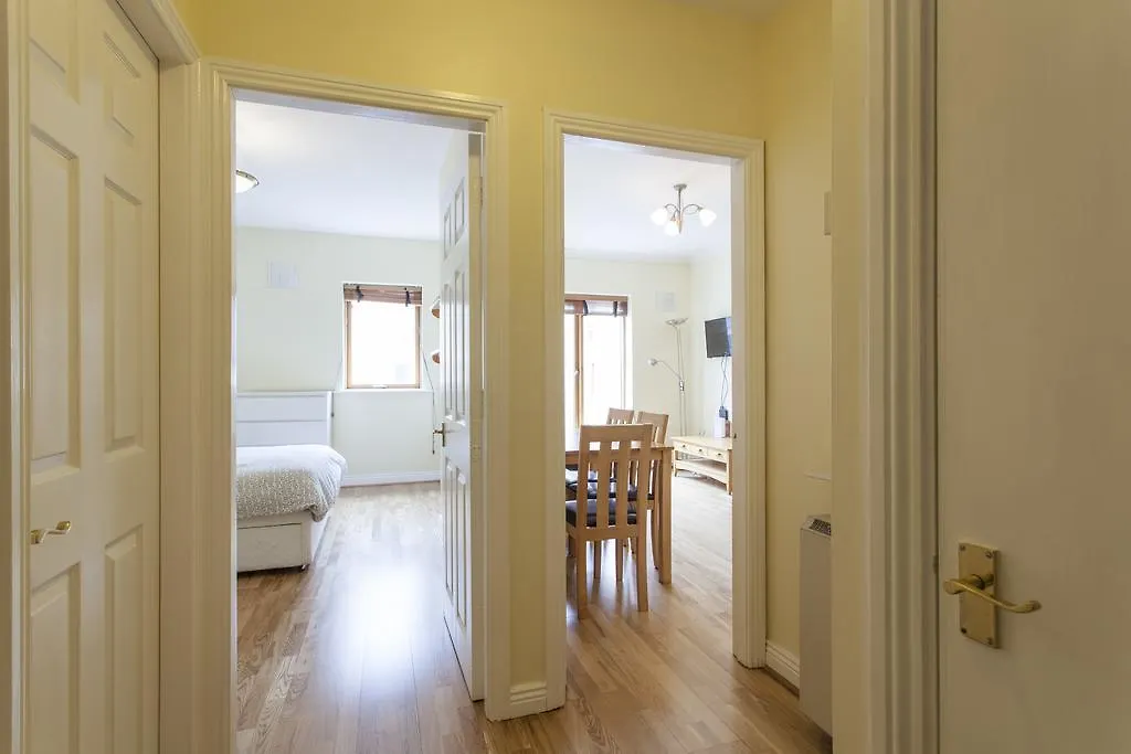 Tara Street Apartment- Dublin City Centre 0*,  أيرلندا