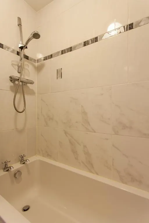 شقة Tara Street Apartment- Dublin City Centre