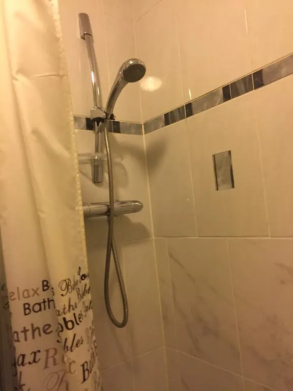 Tara Street Apartment- Dublin City Centre